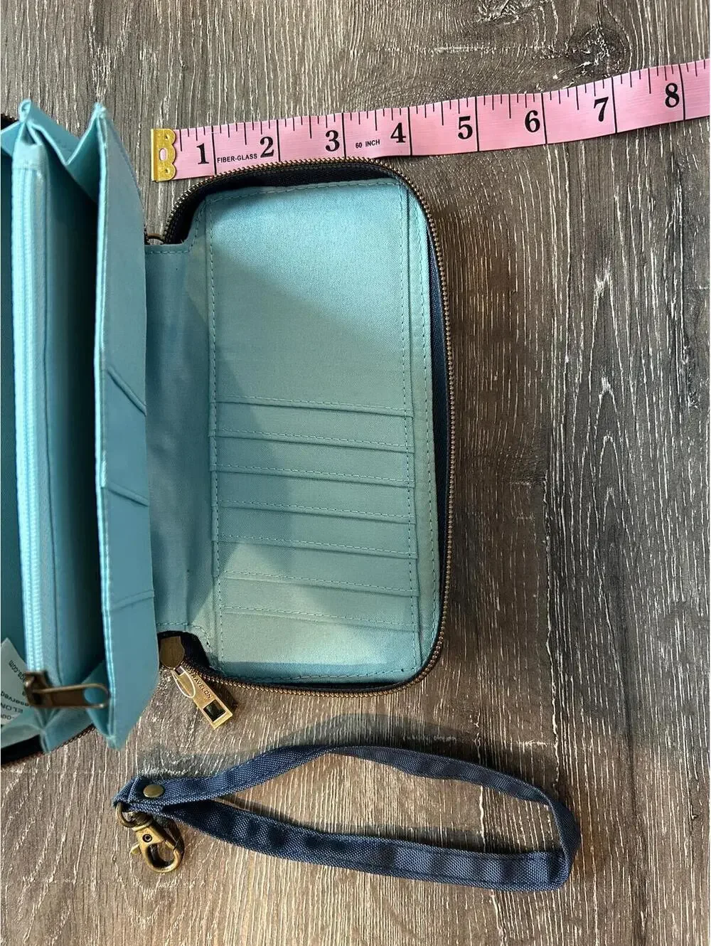 Travelon navy organizing