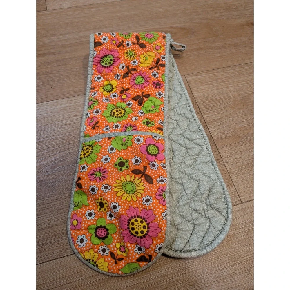 Vintage 60s Psychedelic Floral Double Oven Mitt Retro Mod Flower Power Quilted