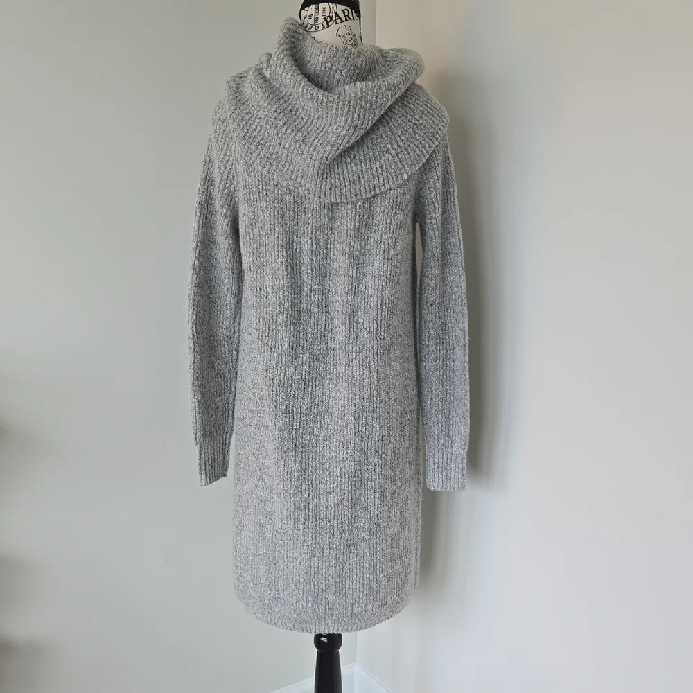 Merona elegant gray