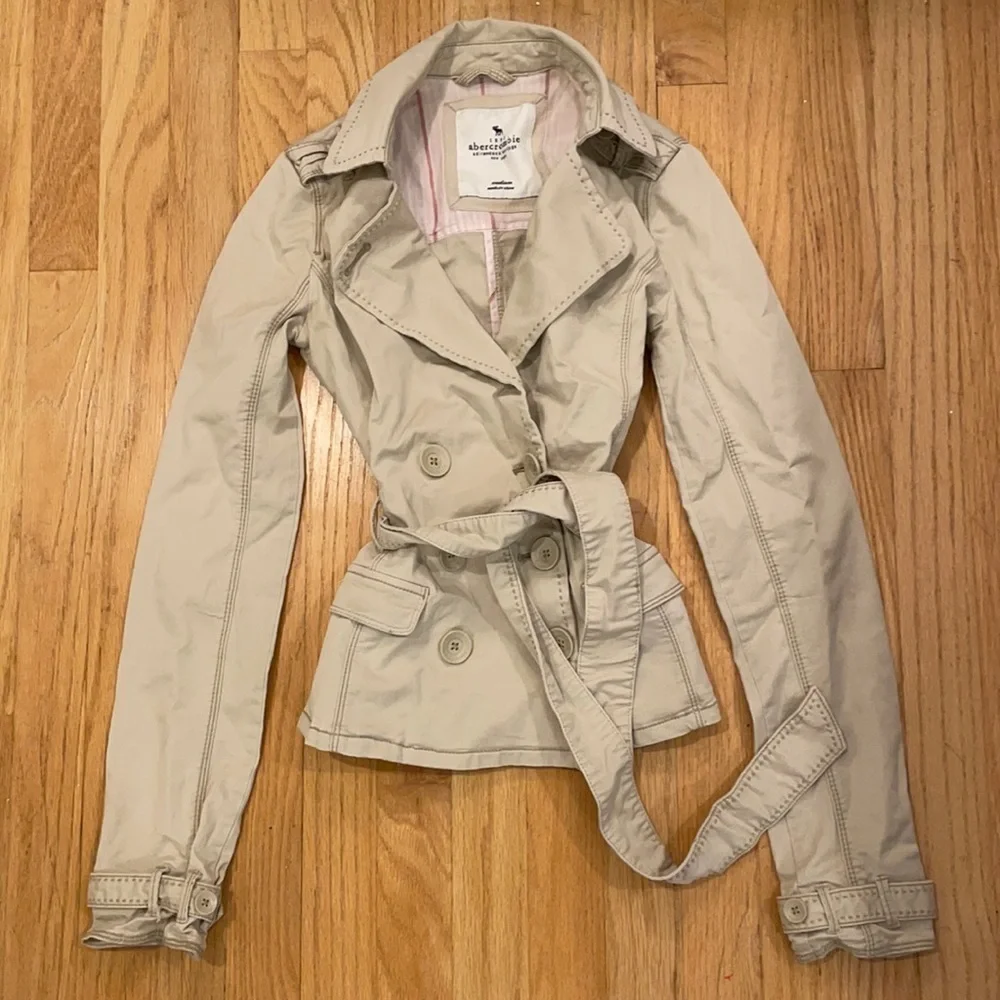 Abercrombie kids tan pea coat / trench coat