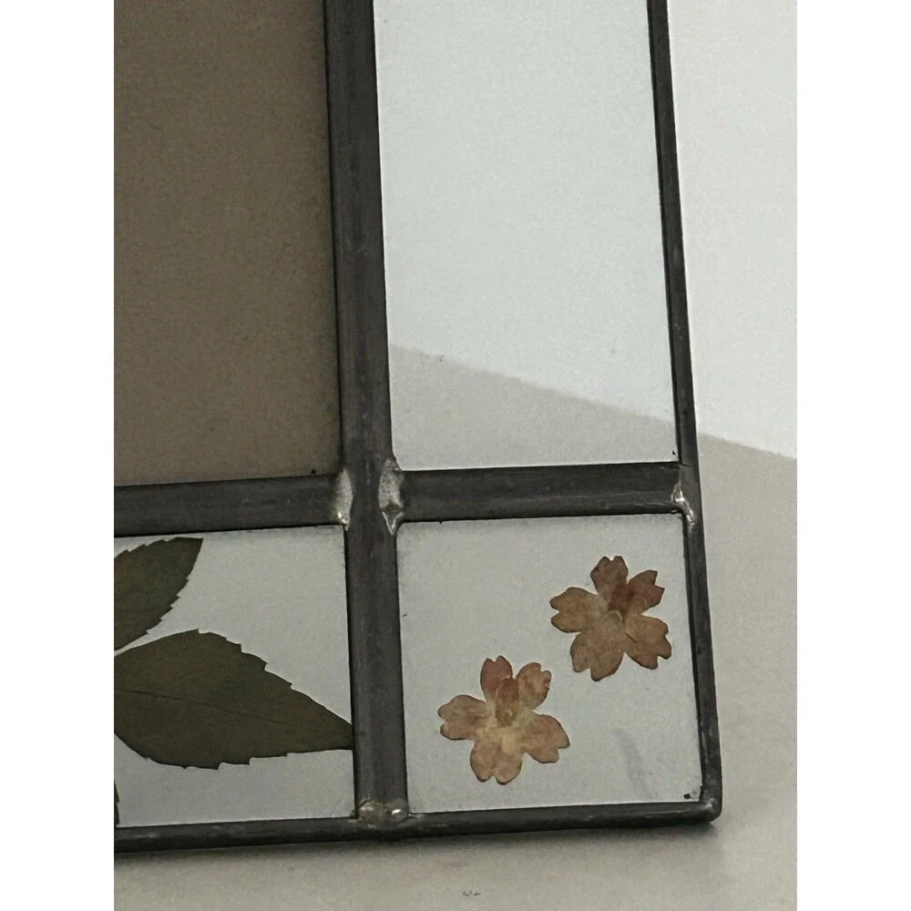 Unbranded leaded glass