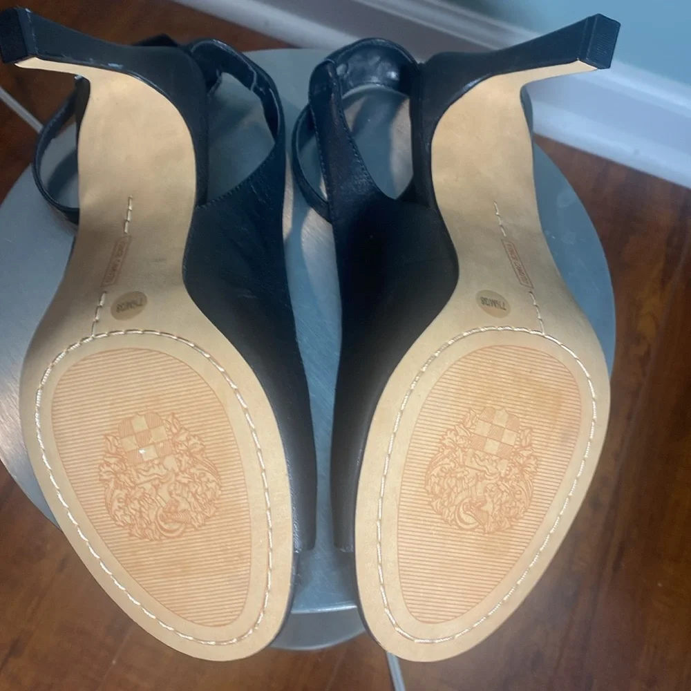 Vince Camuto new leather