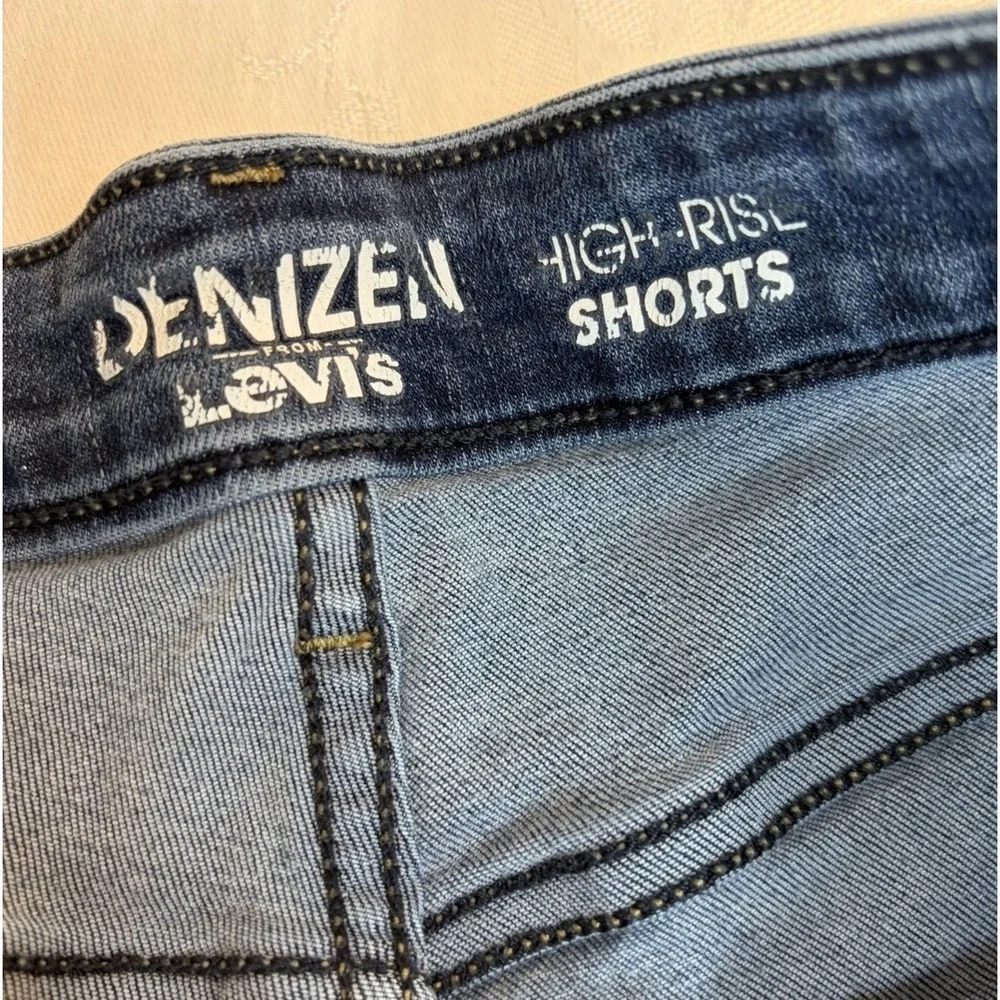 Levis Denizen Jean Shorts Womens Size 8 W29 High Rise Distressed Blue Denim