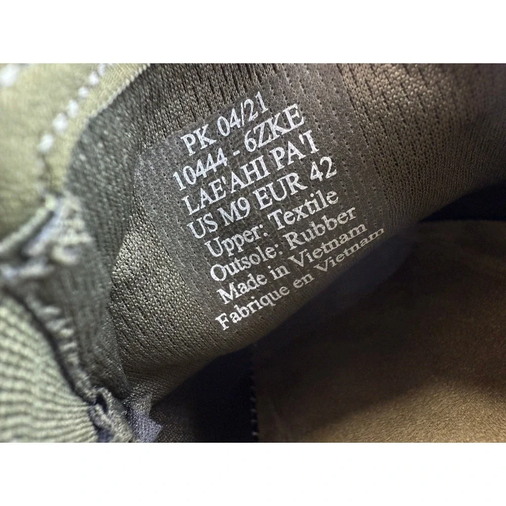 OluKai different sole