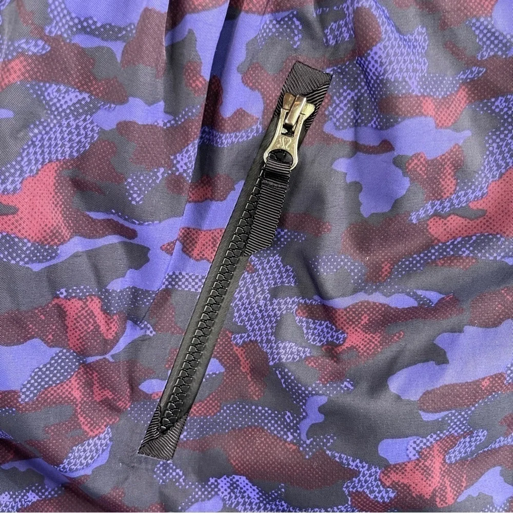 Lululemon Rain For Daze Jacket Camo Blue Black Size 4