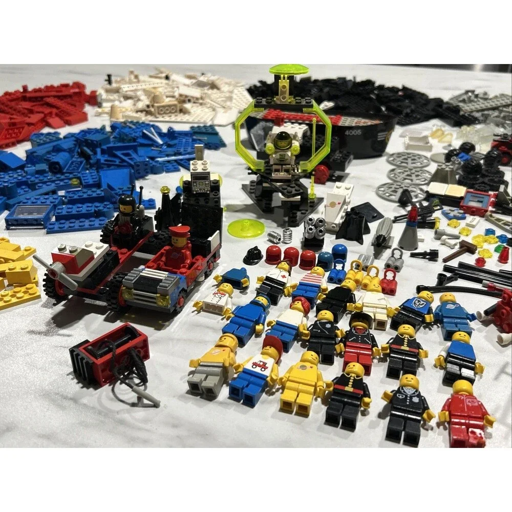 Lego pieces plastic