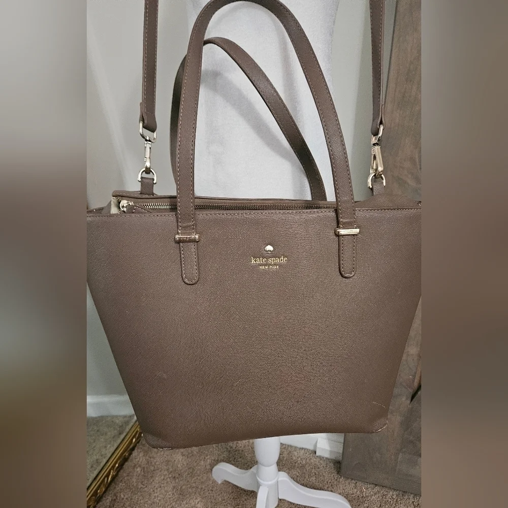 KATE SPADE Cedar Creek Collection Leather Large Tote In Lightbrown/mauve.