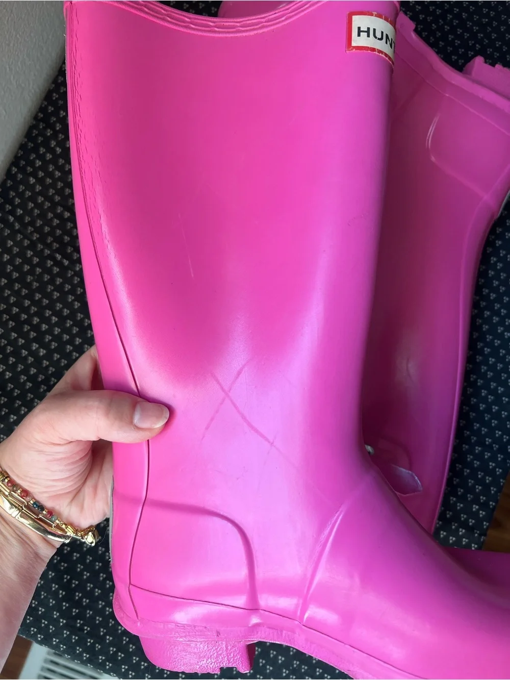 Hunter vibrant pink
