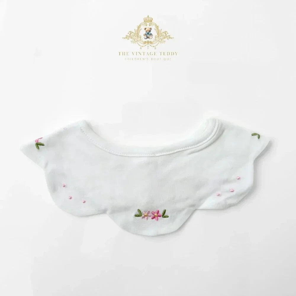 NWT Lovely Boutique Embroidered Girls Baby Bibs Flowers & Cute Bunnies Set of 3