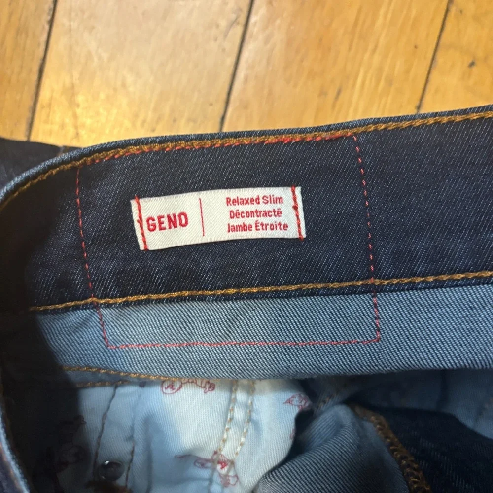True Religion sharp pair