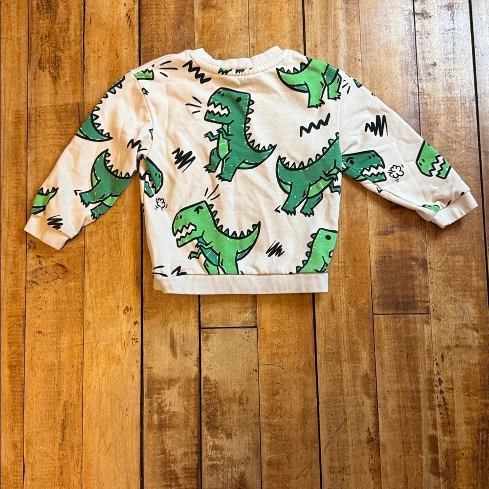 H&M cream crewneck