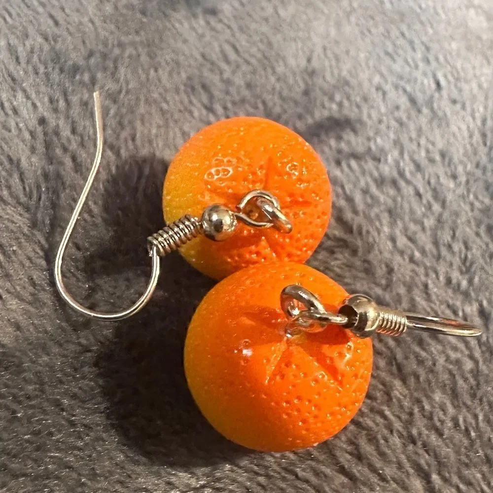 N/A orange women