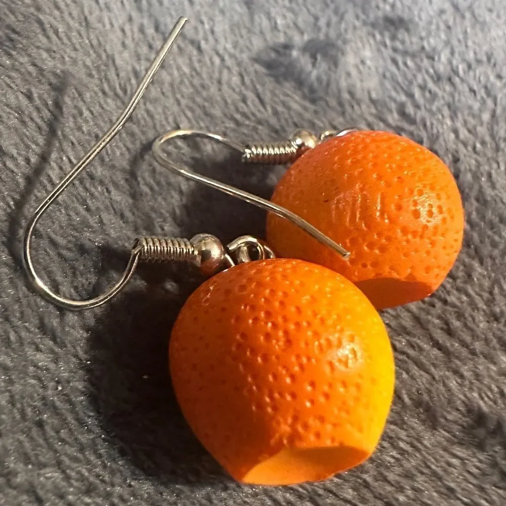 N/A orange women