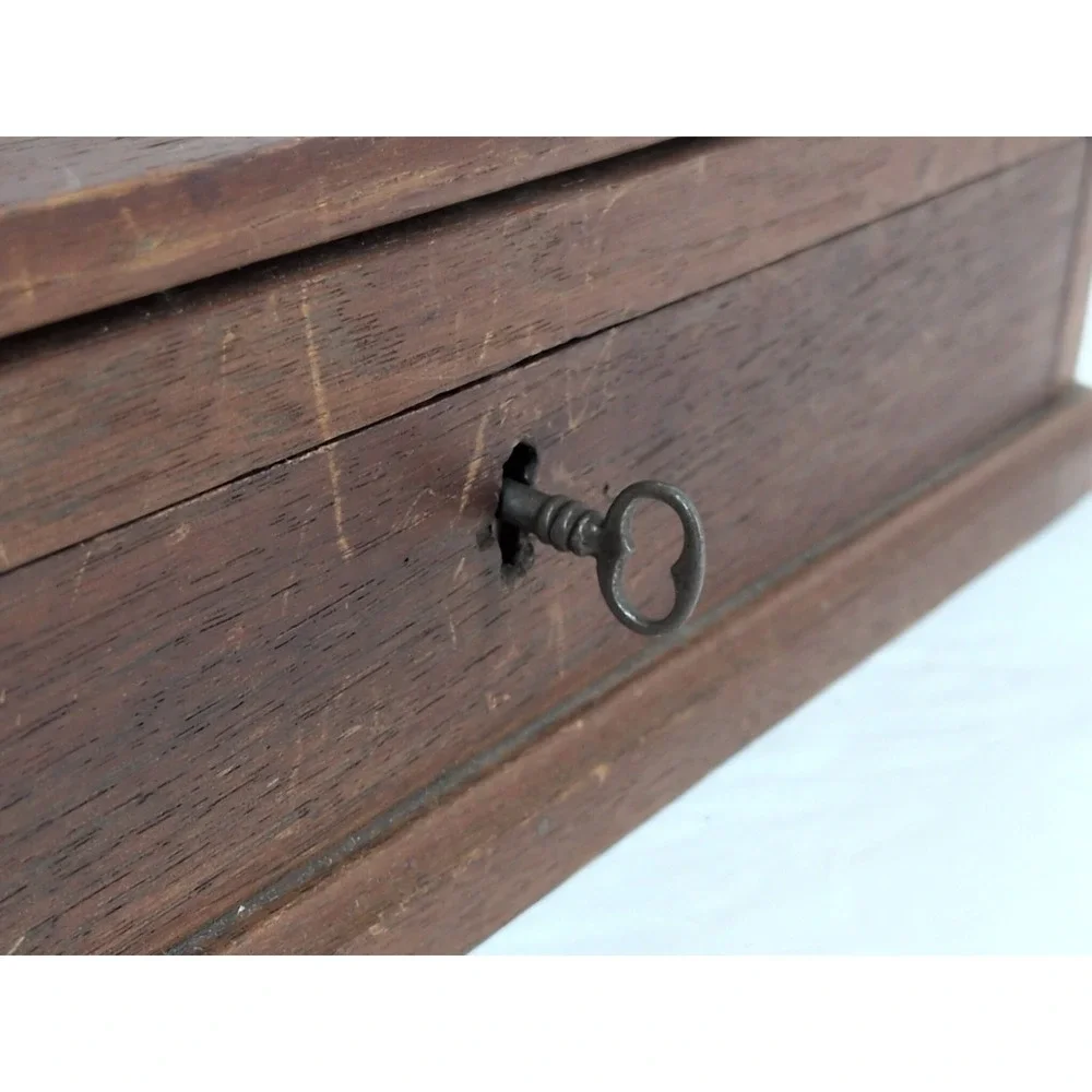 N/A gorgeous antique