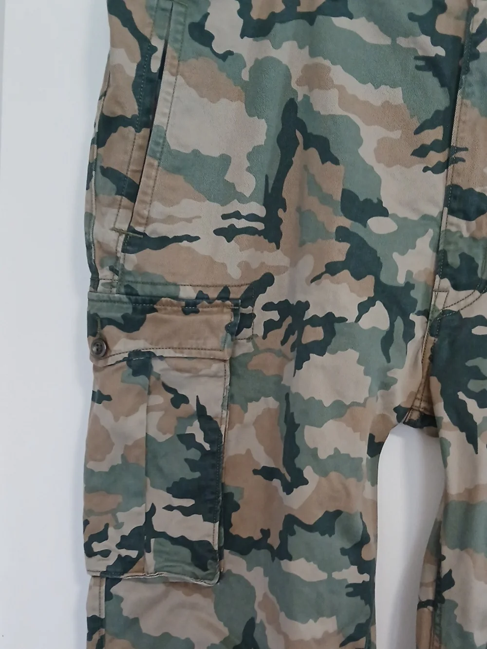 Levi's Men's Camo Cargo Pants – Green/Tan Camouflage 42 X 32