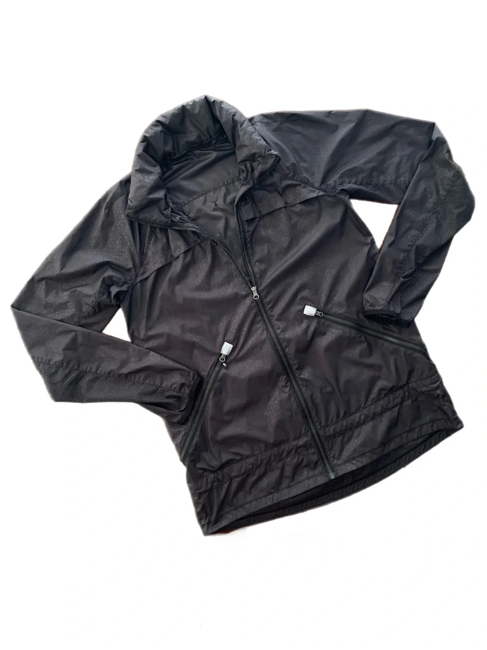Lululemon Miss Misty Jacket II Size 6 Windbreaker Desert Snake Embossed Black
