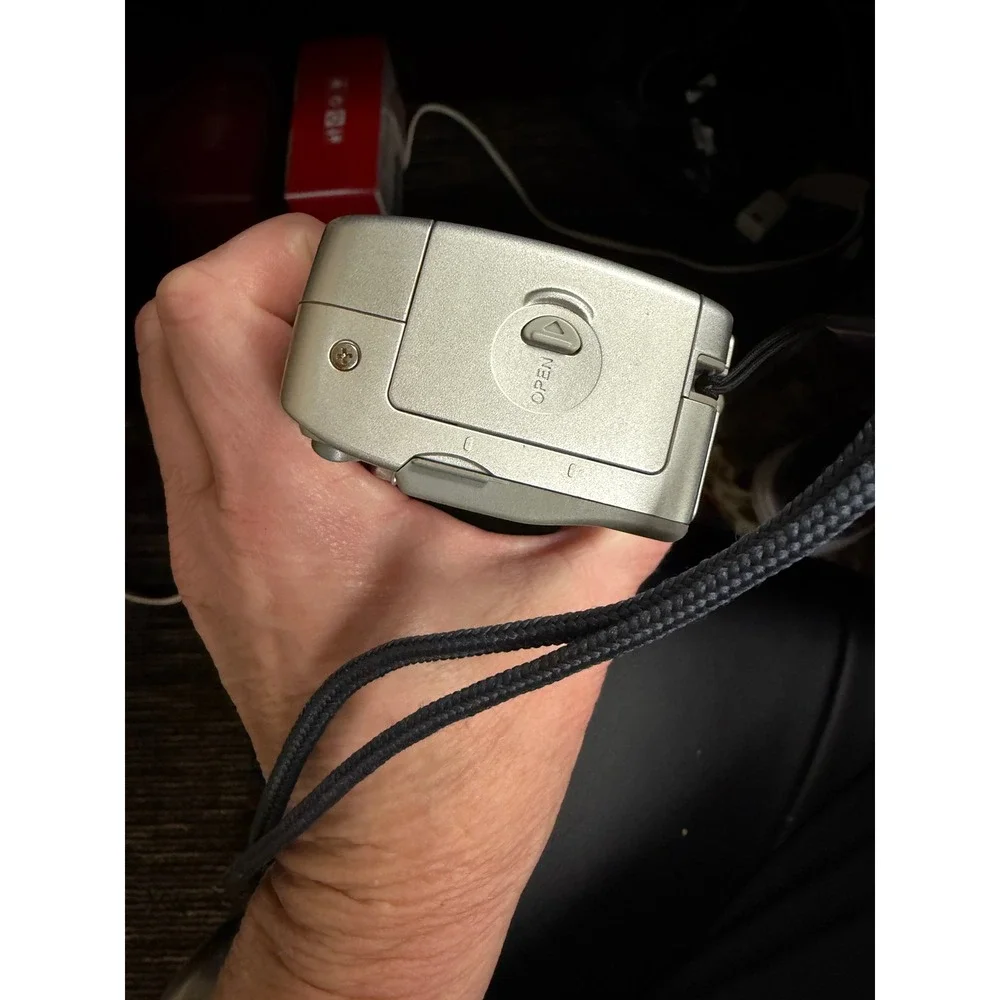 Sony Cyber-shot DSC-P72 3.2MP Digital Camera Silver 3x Optical Zoom Vintage Y2K