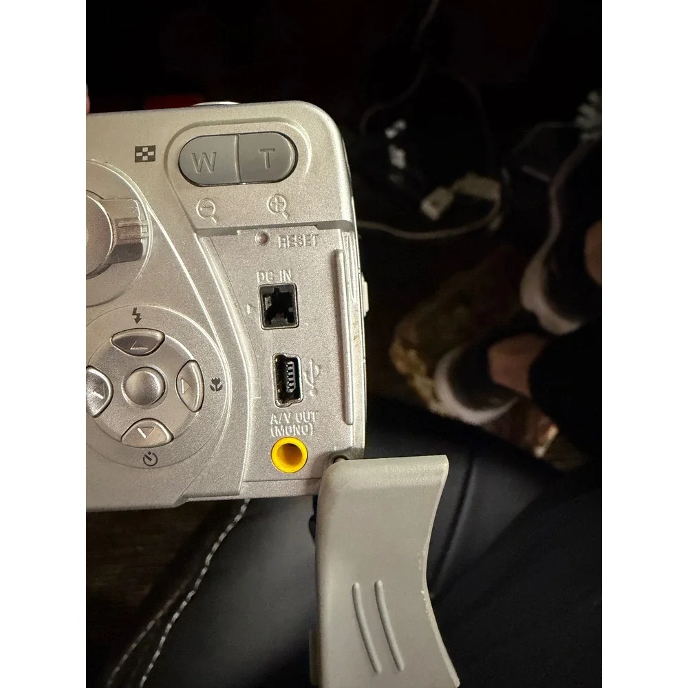 Sony Cyber-shot DSC-P72 3.2MP Digital Camera Silver 3x Optical Zoom Vintage Y2K
