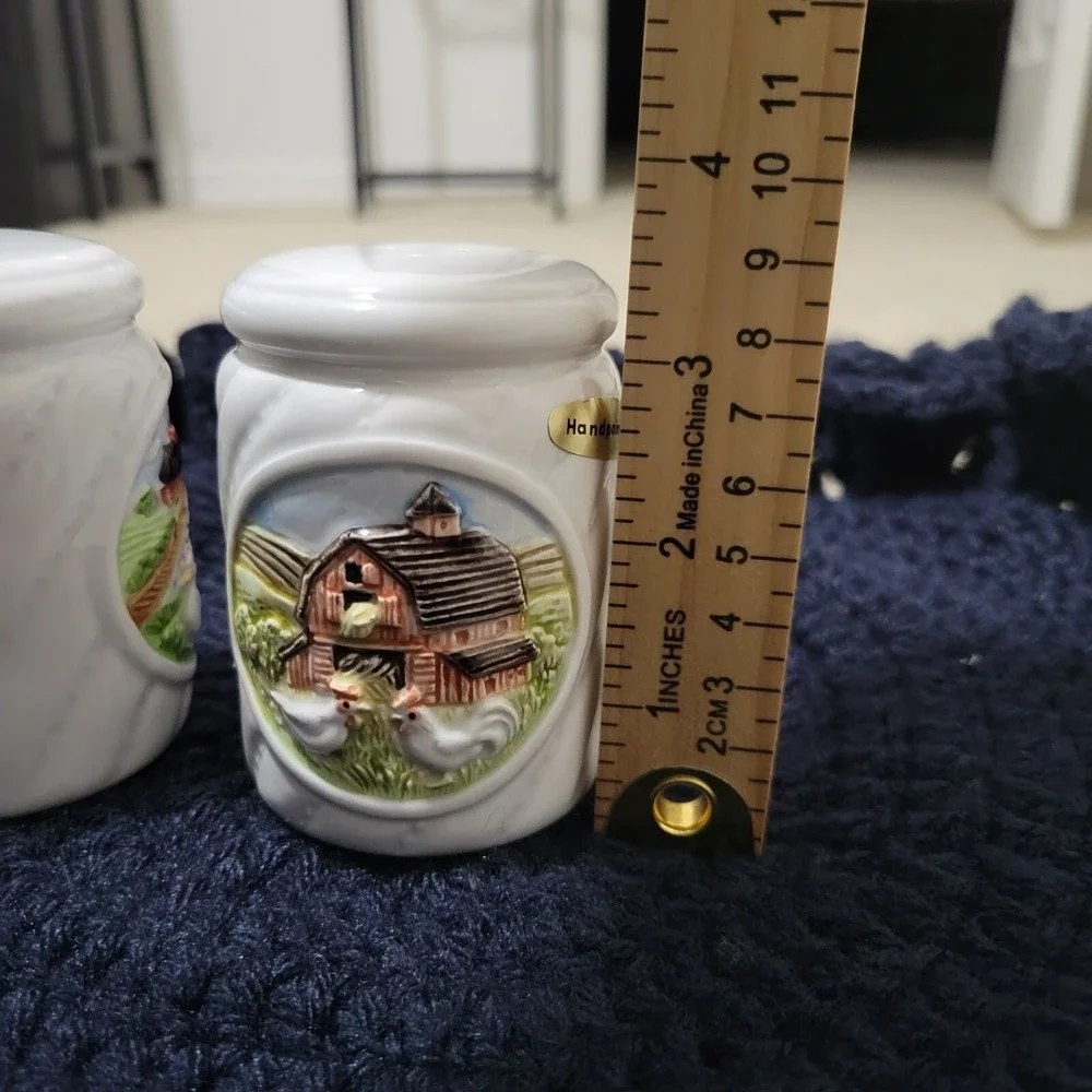Vtg Gibon Salt Pepper Shakers 3.25