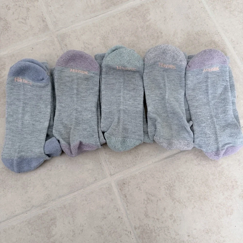 Hanes wardrobe ample