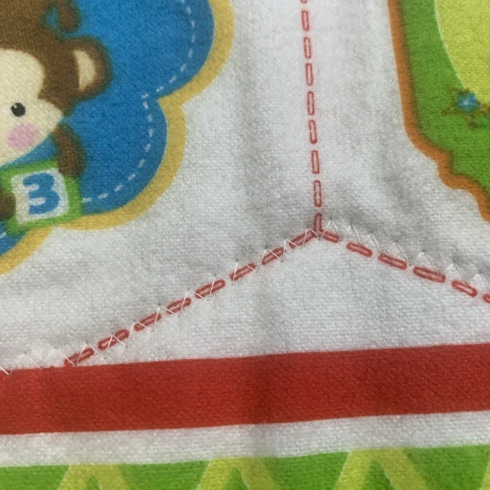 Vintage Handmade Baby Quilt‎ Wall Hanging 36