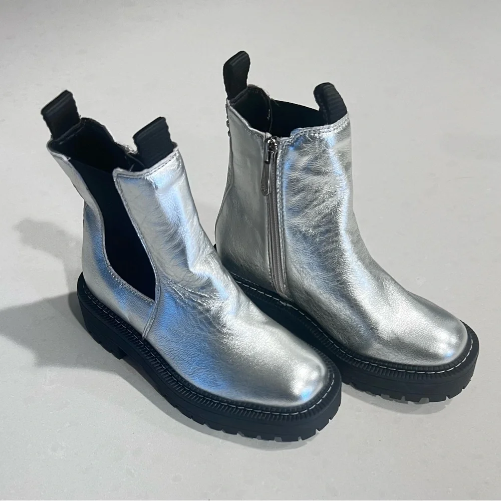 New Sam Edelman Laguna Silver Leather Pull On‎ Chelsea Boots Kids 12 M