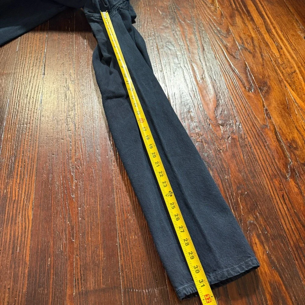 Levis item good