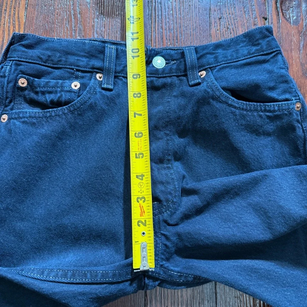 Levis item good