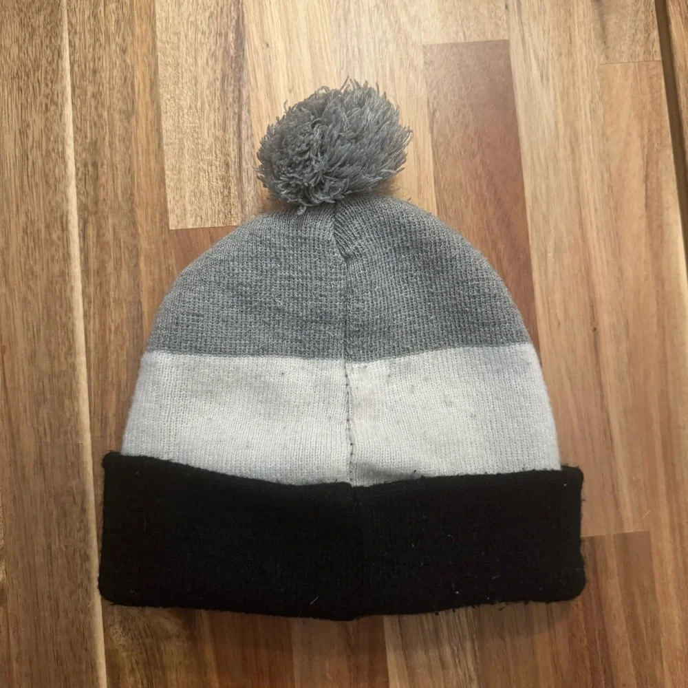 Star Wars Stormtrooper Kids Knit‎ Beanie Pom Pom Hat Grey White Black OSFM