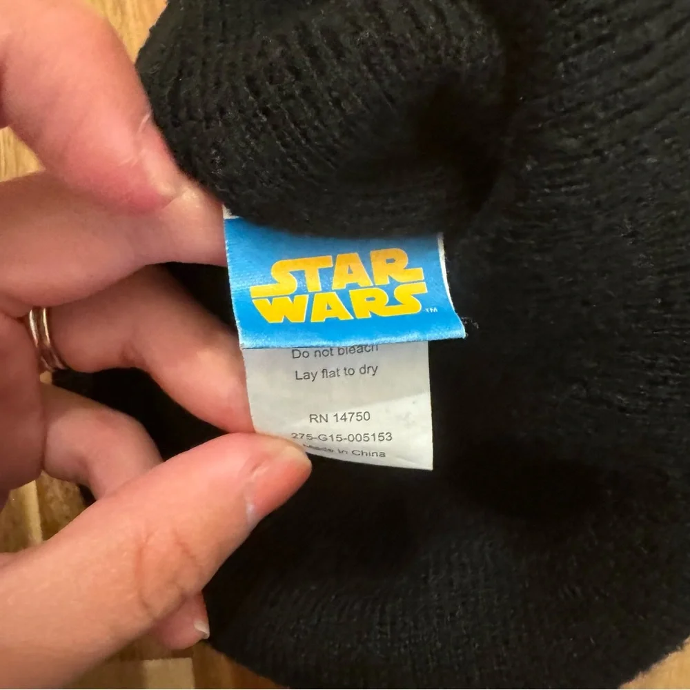 Star Wars Stormtrooper Kids Knit‎ Beanie Pom Pom Hat Grey White Black OSFM