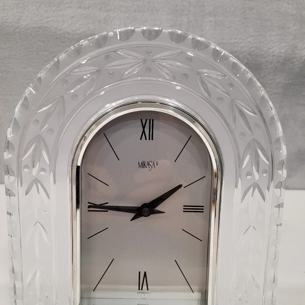 Mikasa Crystal Mantel Clock Quartz Germany Elegant Desk Shelf Decor Timepiece