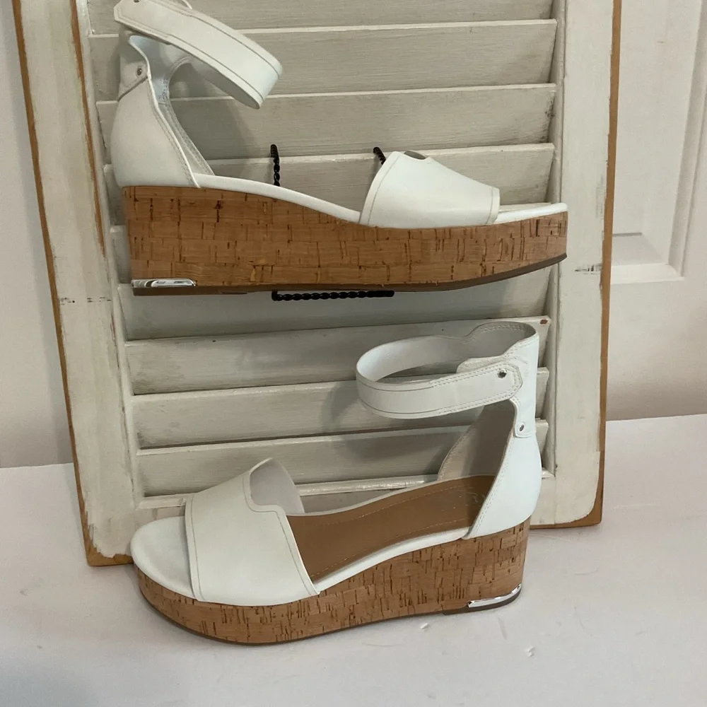 Franco Sarto smooth strap weather