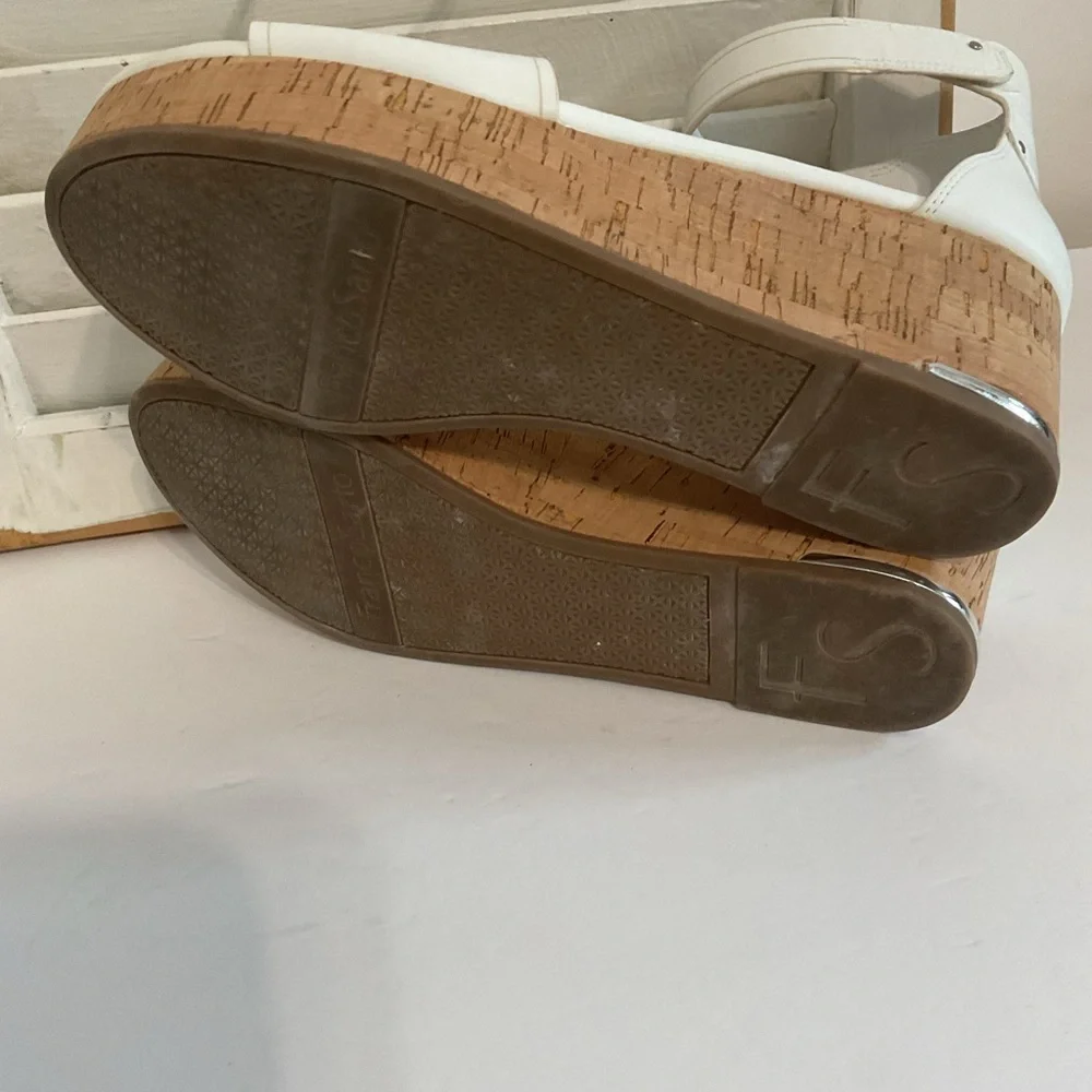 Franco Sarto strap toe smooth