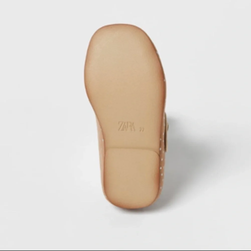 BABY/ STAR FLATS