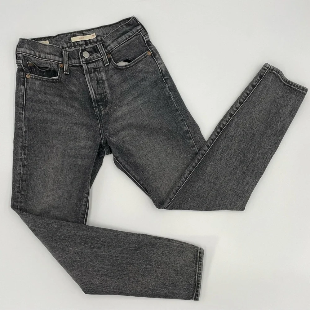 Levi's Wedgie Icon Jeans Better Weather Women Size 25‎ Gray Button Fly Tapered