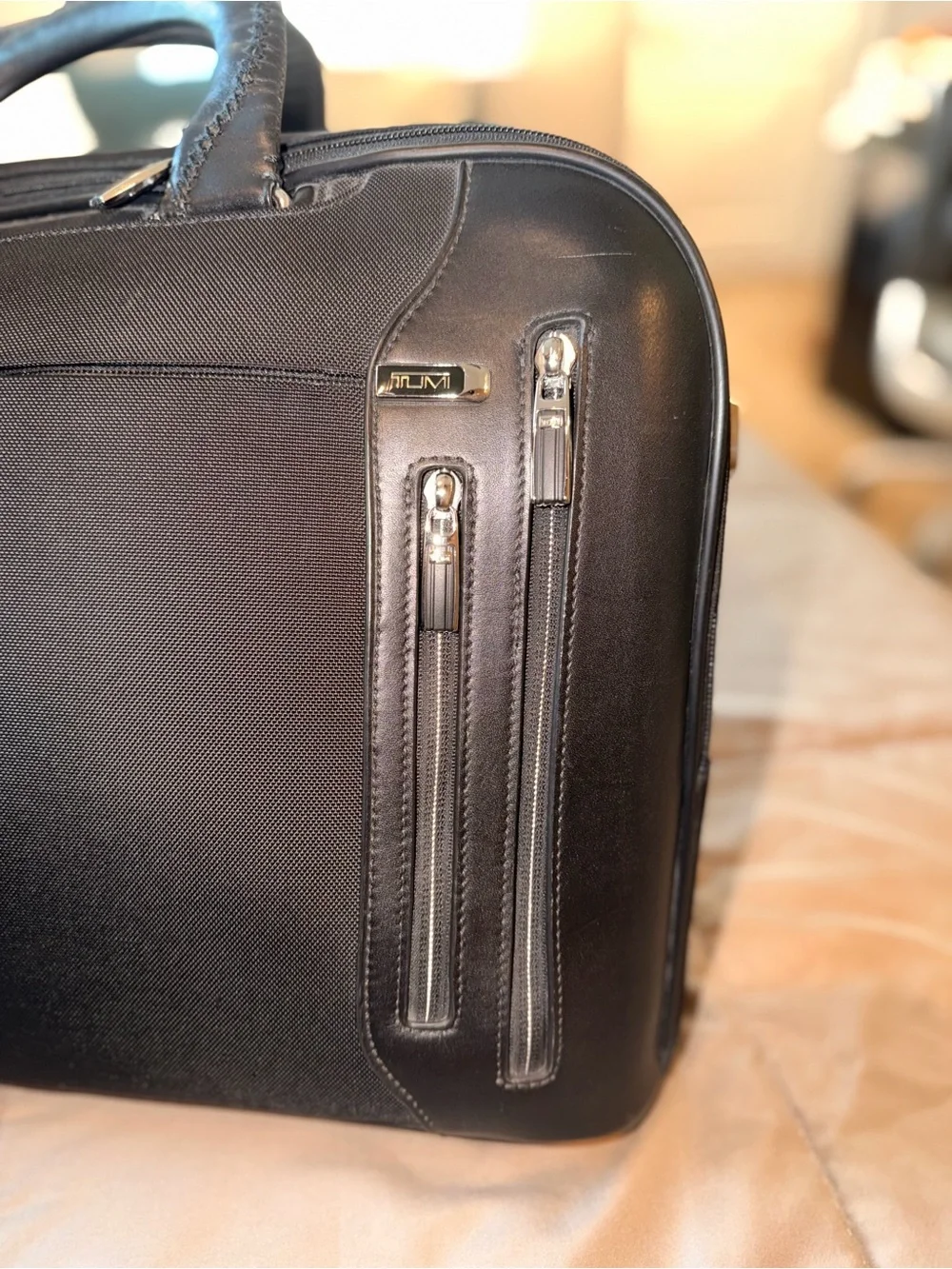Tumi sleek laptop
