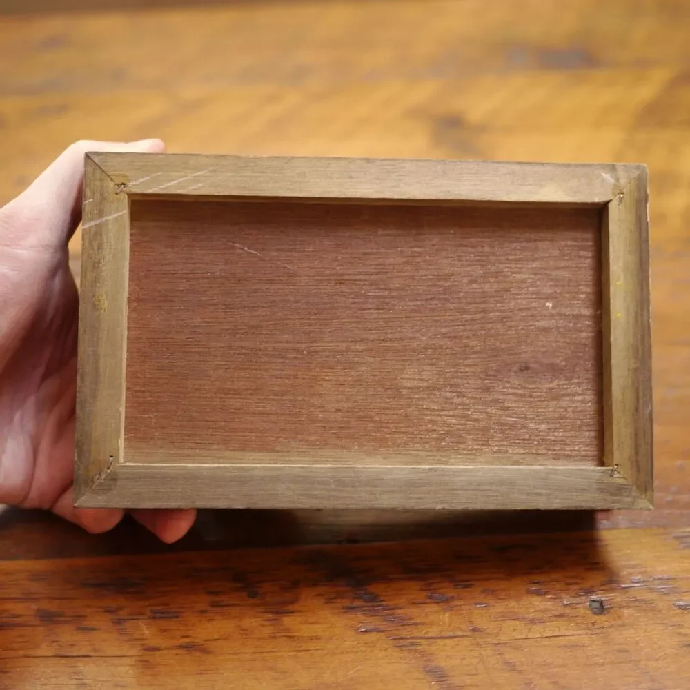 Box vintage solid