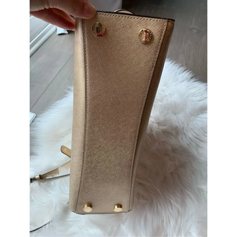 Michael Kors beautiful golden