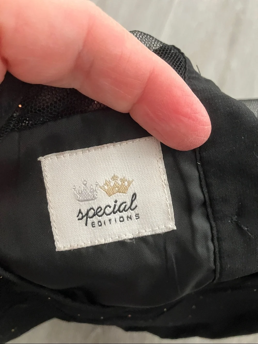 Special Editions flared size sheer