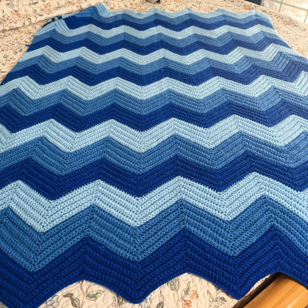 Handmade Crochet Afghan Blanket Blue Chevron Ripple Zig Zag Throw Knit Bedding