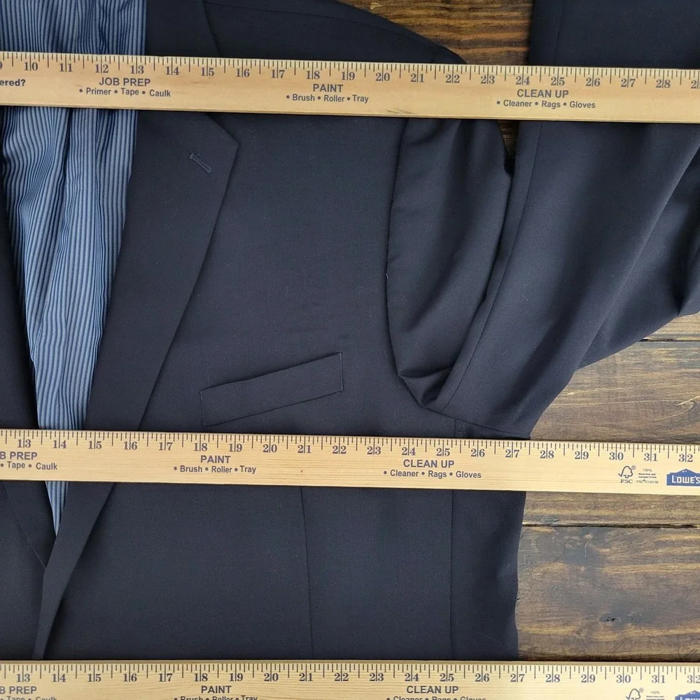 Calvin Klein Men's Sport Coat Blazer Two‎ Silver Button Deep Navy Wool Size 54L