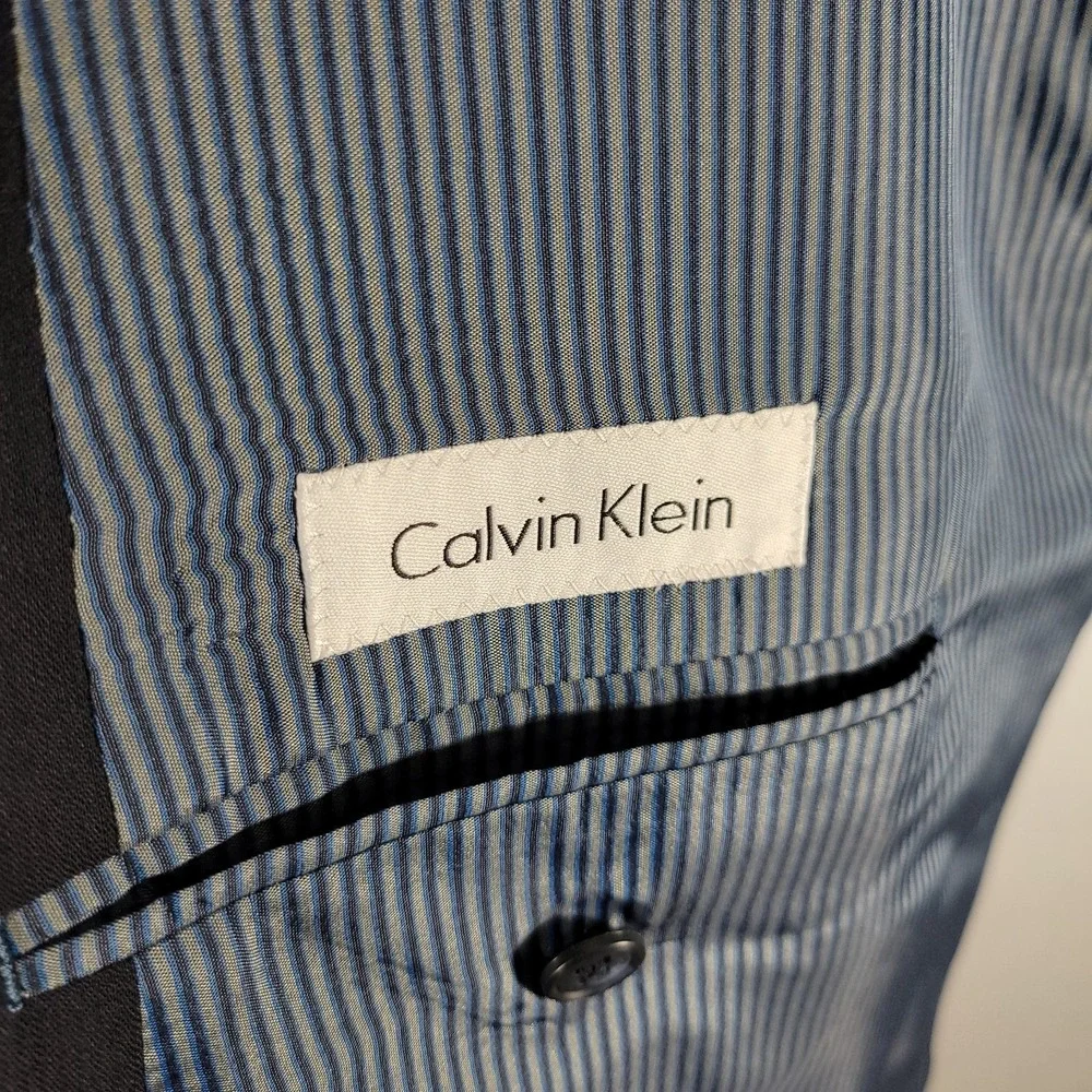 Calvin Klein Men's Sport Coat Blazer Two‎ Silver Button Deep Navy Wool Size 54L