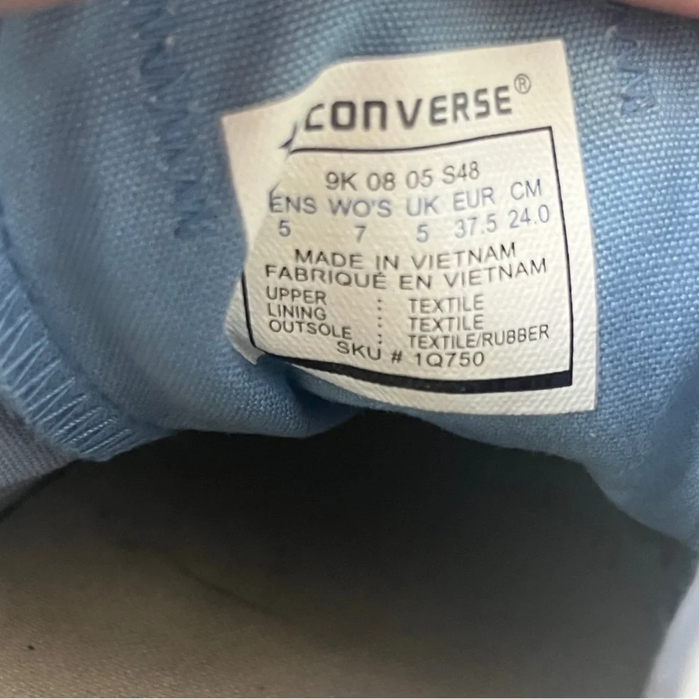 Converse size pre
