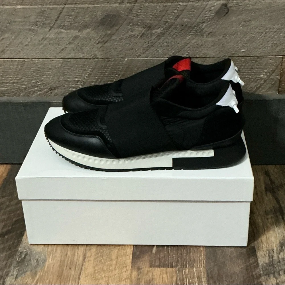 Givenchy active runner