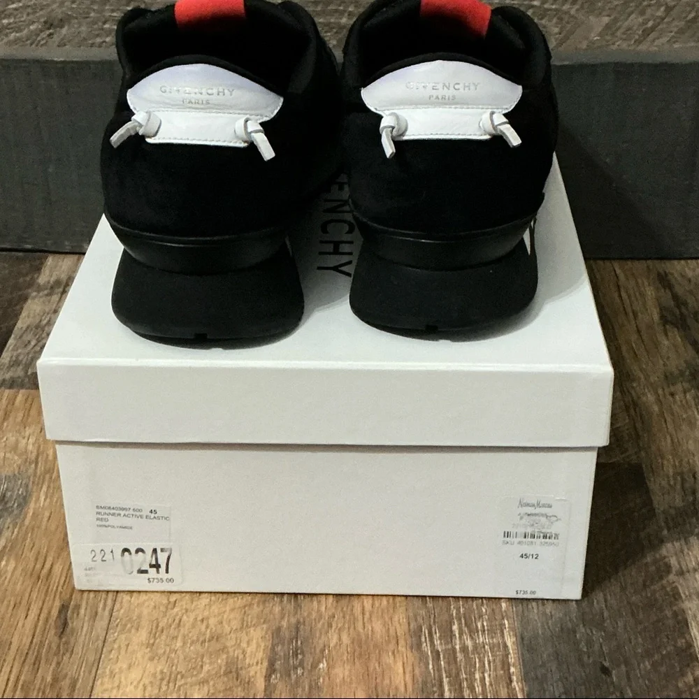 Givenchy active runner
