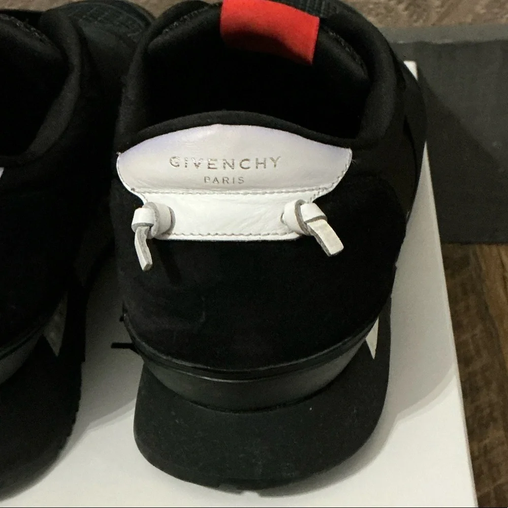 Givenchy active runner