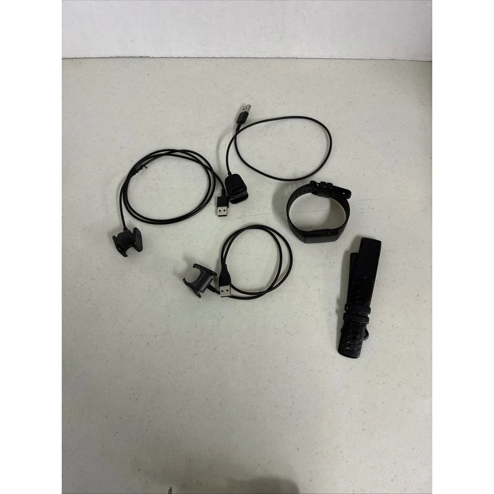 Fitbit Charge 4 (untested) Black Fitness Tracker Bundle with 3 Chargers‎ & Band