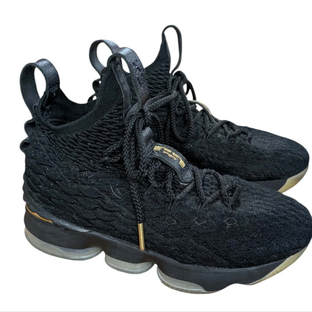 Nike lebron 15