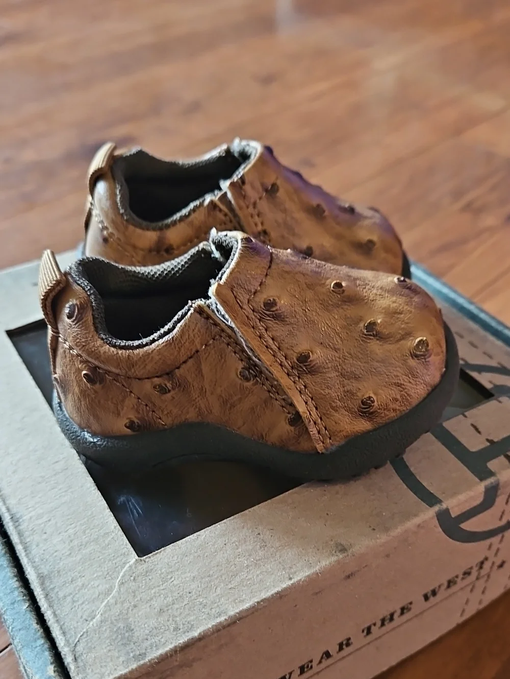 Roper cowbaby leather