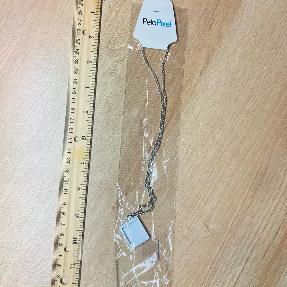 NWT 132 Total PETAPIXEL Instant‎ Photo Pendant Necklaces Individually Wrapped